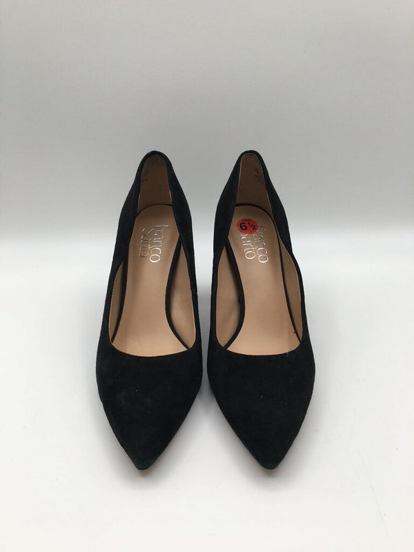 6.5 suede pumps