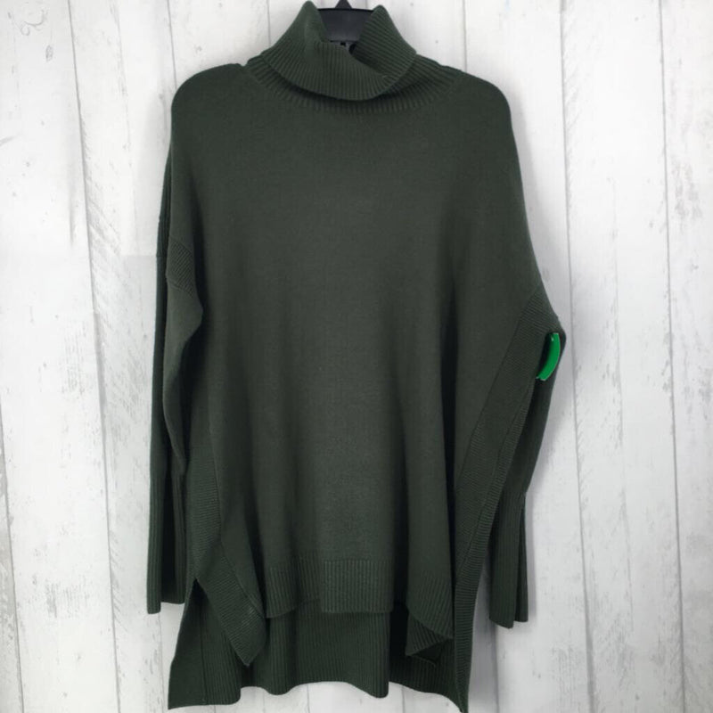 L T-neck slit sides sweater