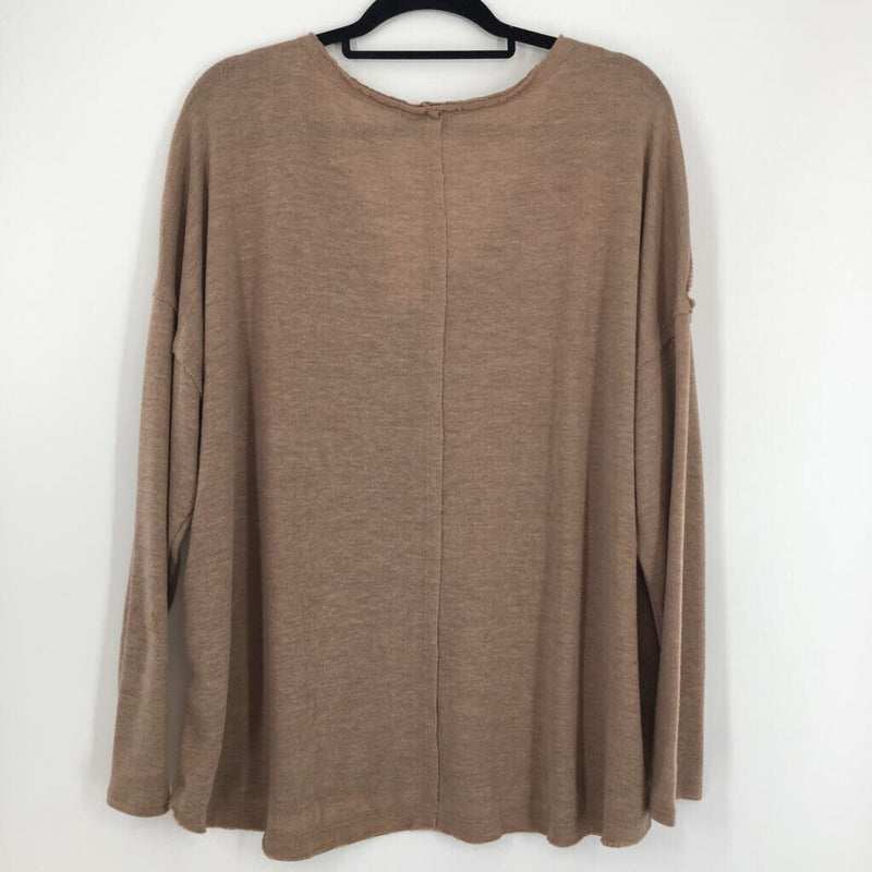 3X buttoned v-neck l/s top