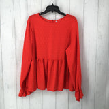 XL Textured tiered l/s top