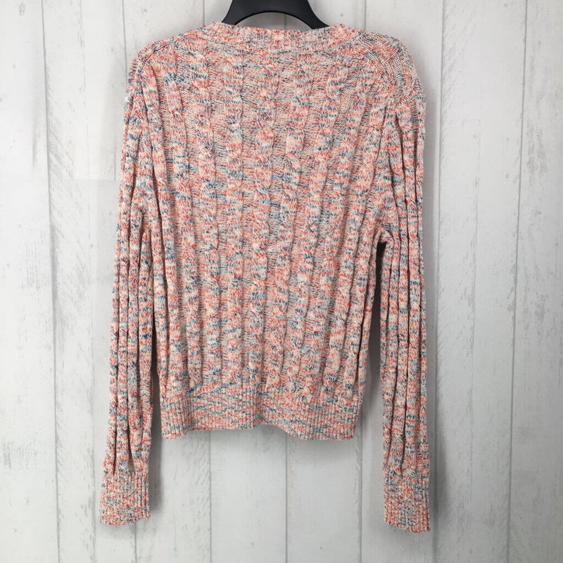 L Cable knit sweater