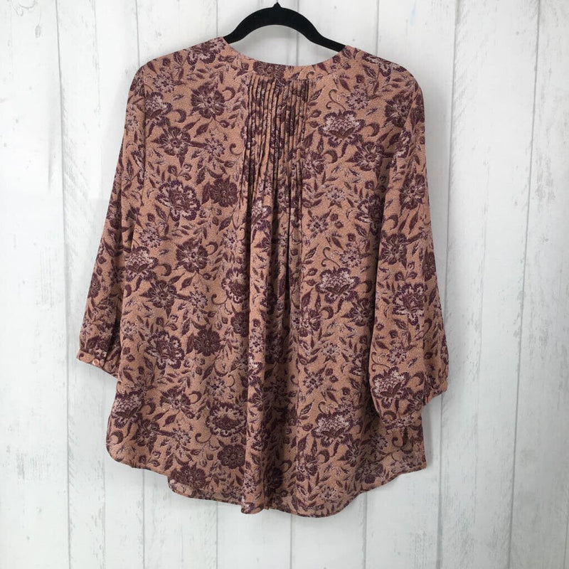 1x 3/4 slv half button flower print top