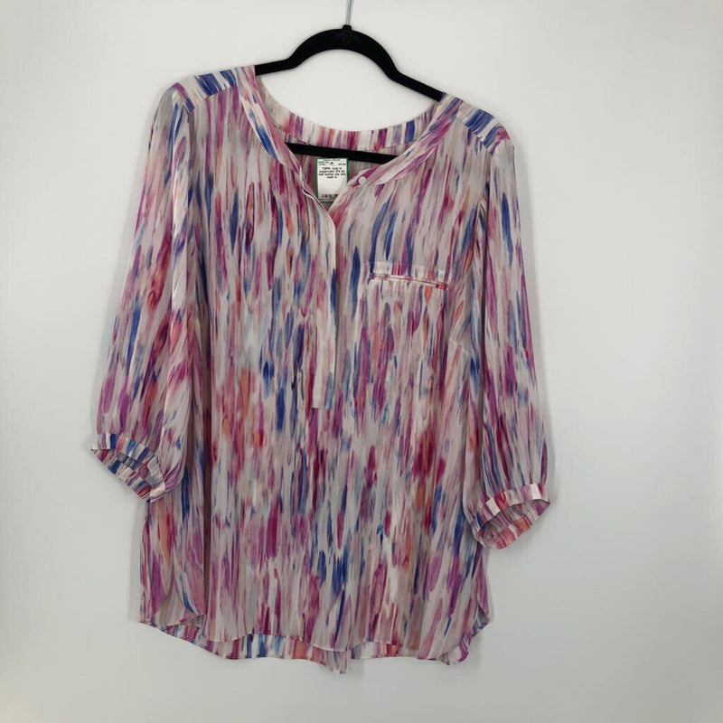 1x watercolor 3/4 slv half button top