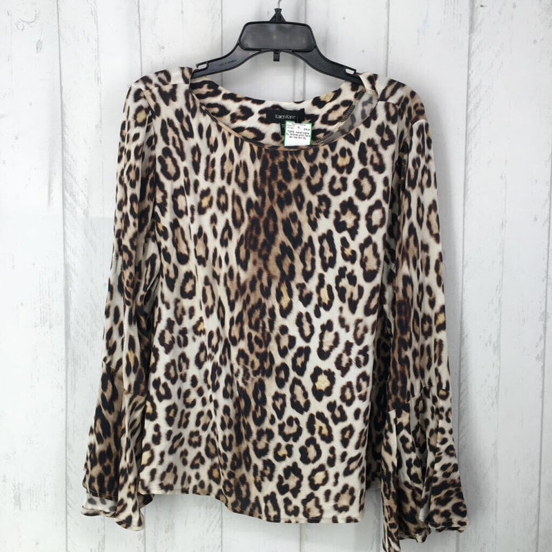 XL Animal print flare slv top