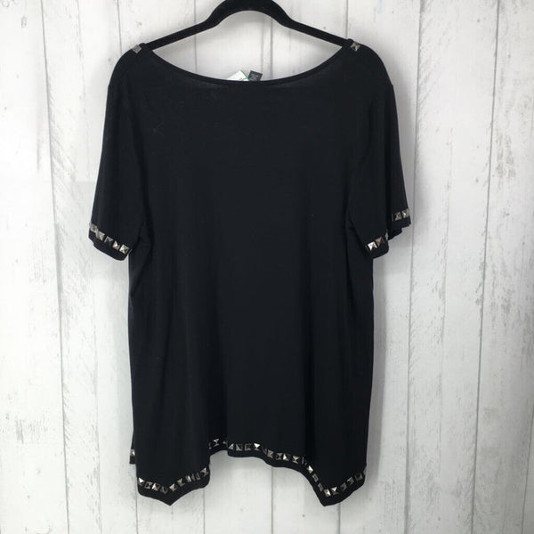 1X Studded scoop neck s/s top