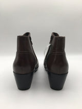 8.5 heel side zip ankle boots