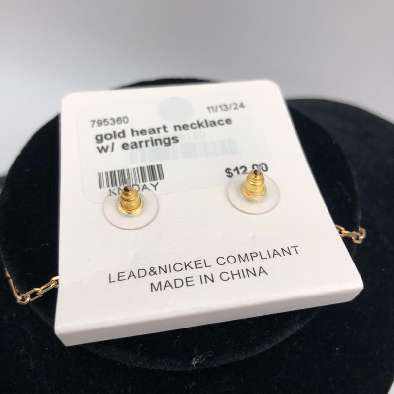 gold heart necklace w/ earrings