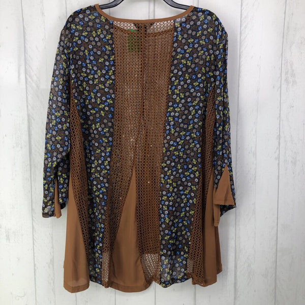 XL Mixed media flutter slv top