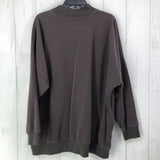 XL Mock-neck sweatshirt