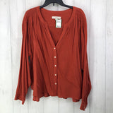 XL Smocked button down l/s top