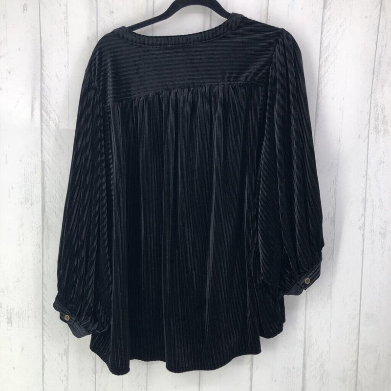 1XL Velvet button down l/s top