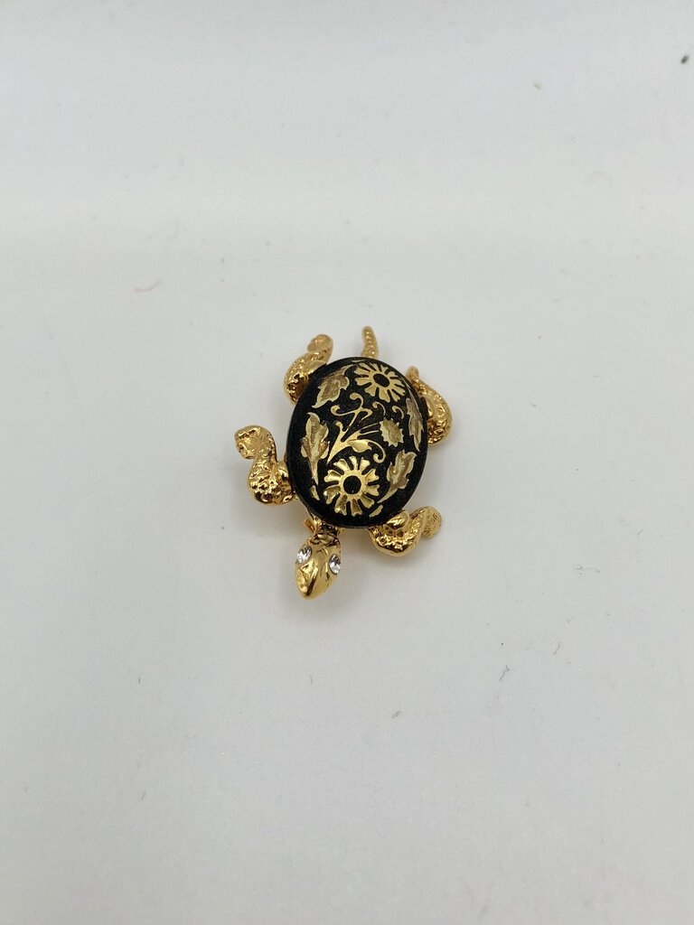 Vintage turtle brooch