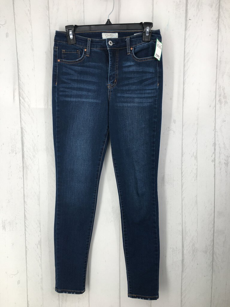 28 Hi-rise skinny jean