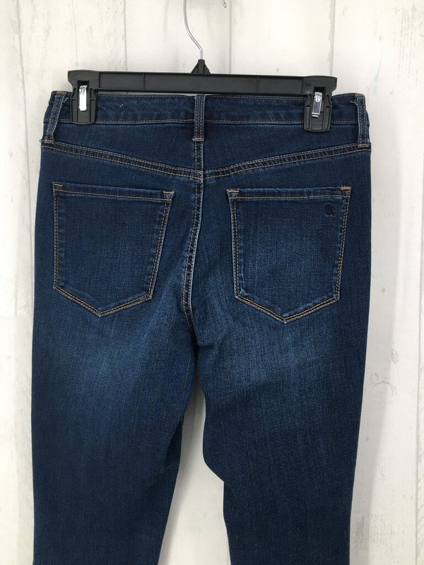 28 Hi-rise skinny jean