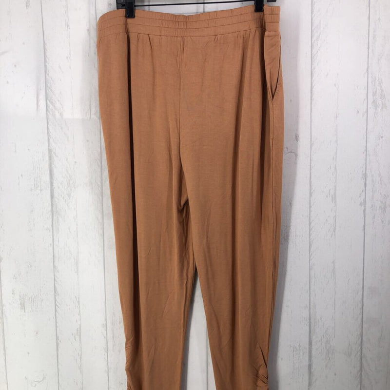 XL Ruched ankle pull on pants