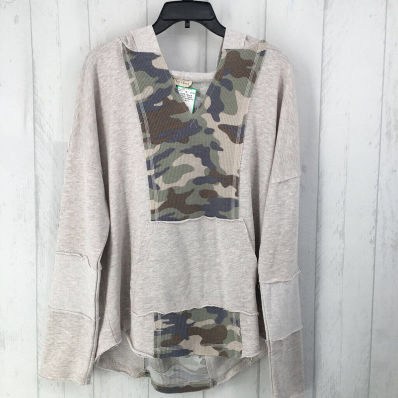 L Camo accent hooded l/s top