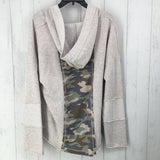 L Camo accent hooded l/s top