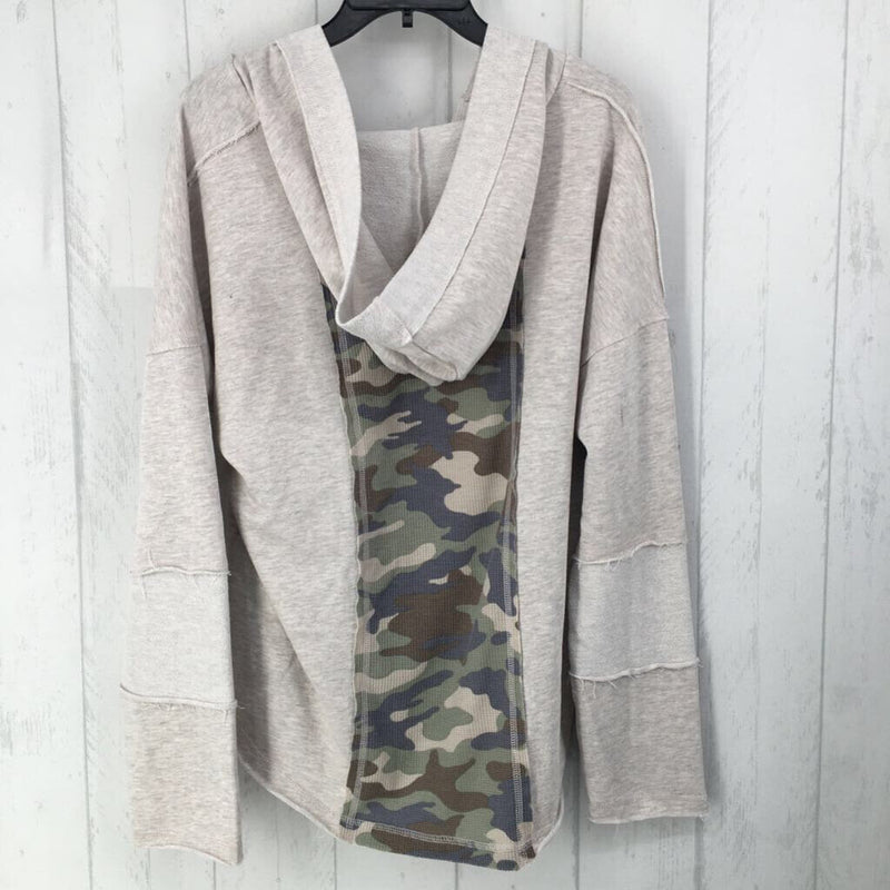 L Camo accent hooded l/s top