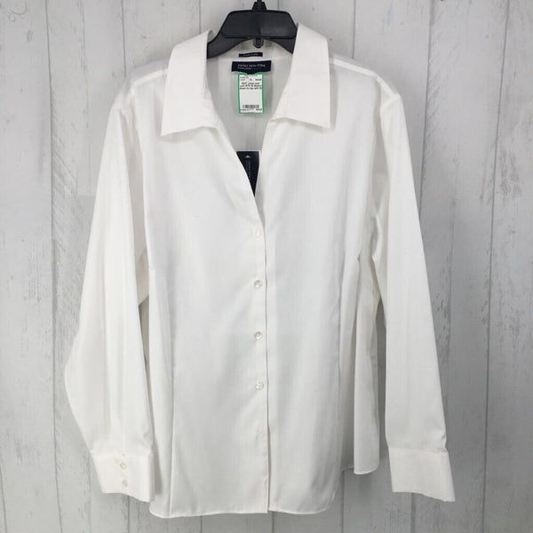 R74 3X Button down l/s top