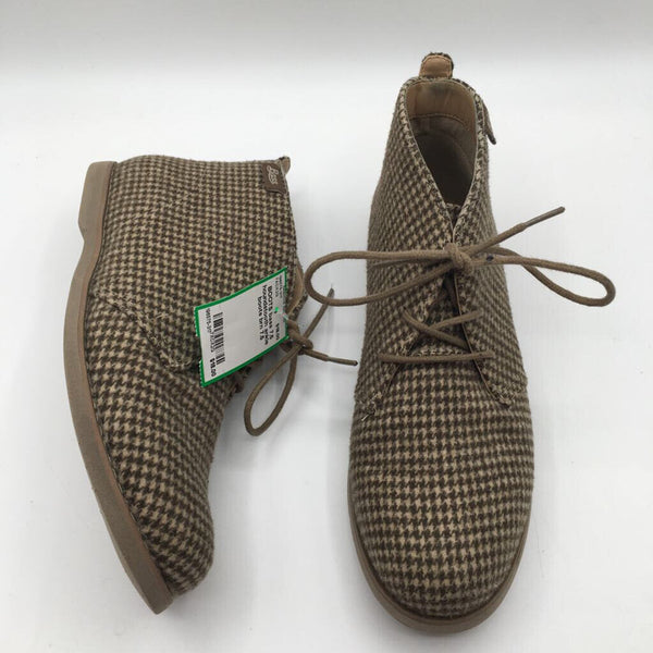 7.5 houndstooth ankle boots