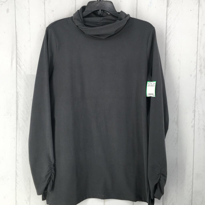 M T-neck l/s top