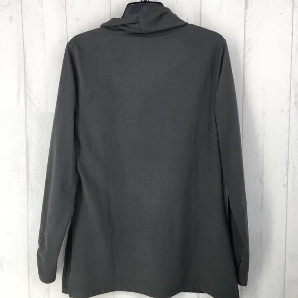 M T-neck l/s top