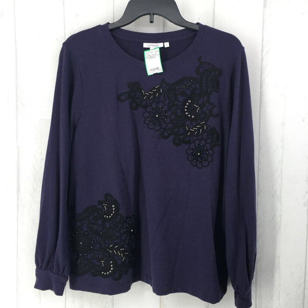 L Embroidered l/s top