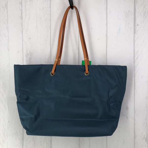 nylon snap closure tote