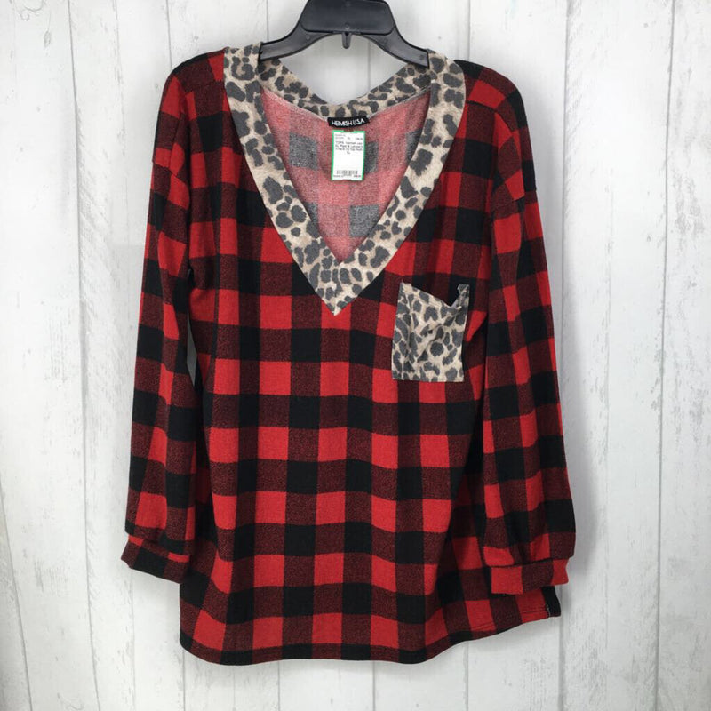 XL Plaid & Leopard v-neck l/s top