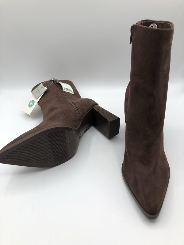 9.5 Memory foam heeled bootie