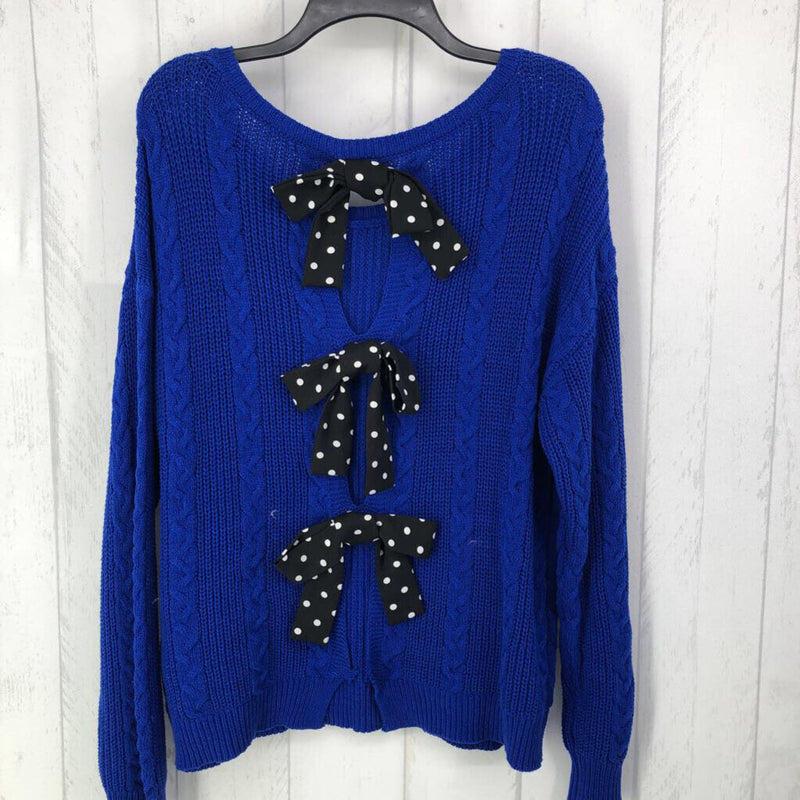 L Cutout w/bows on back sweater