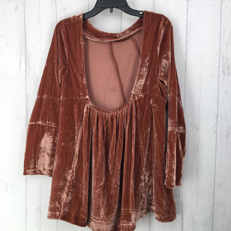 M velvet back out l/s top