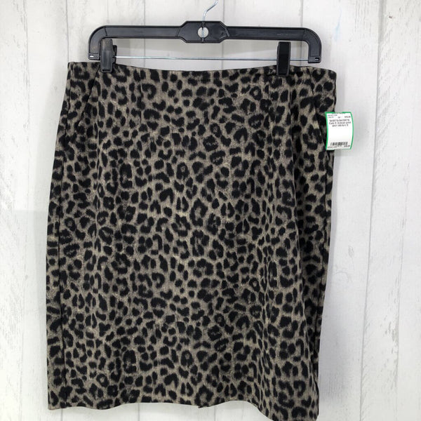 8 Animal print skirt