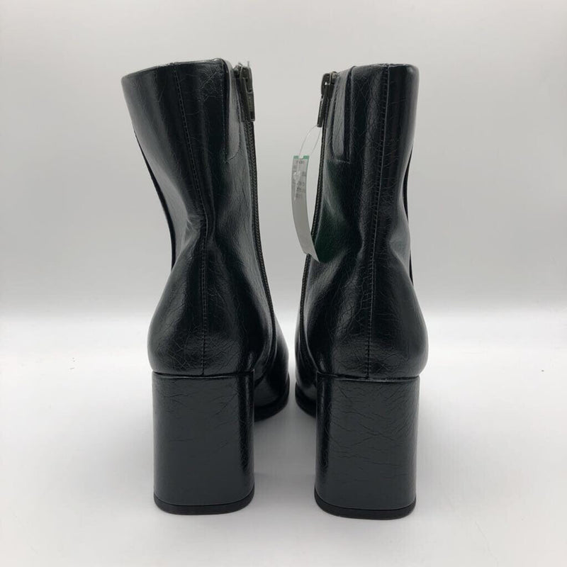 6 Stacked heel ankle boot