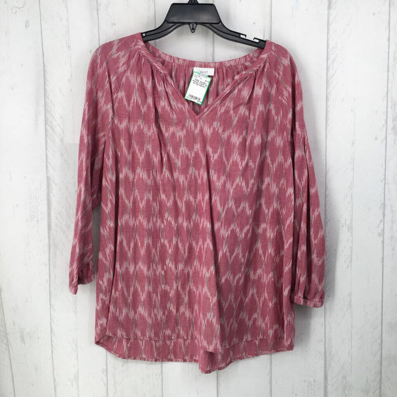 L Printed v-neck 3/4 slv top