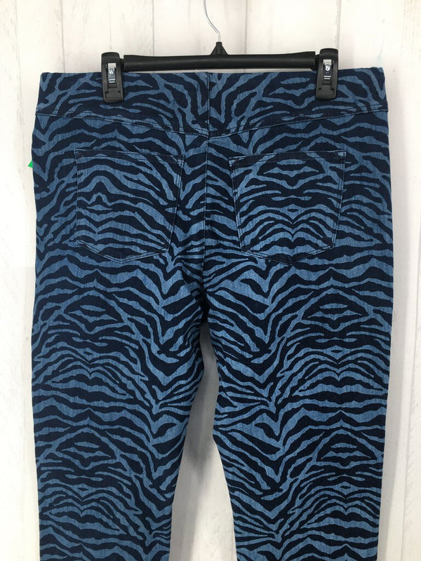 L Zebra print pull on jeans