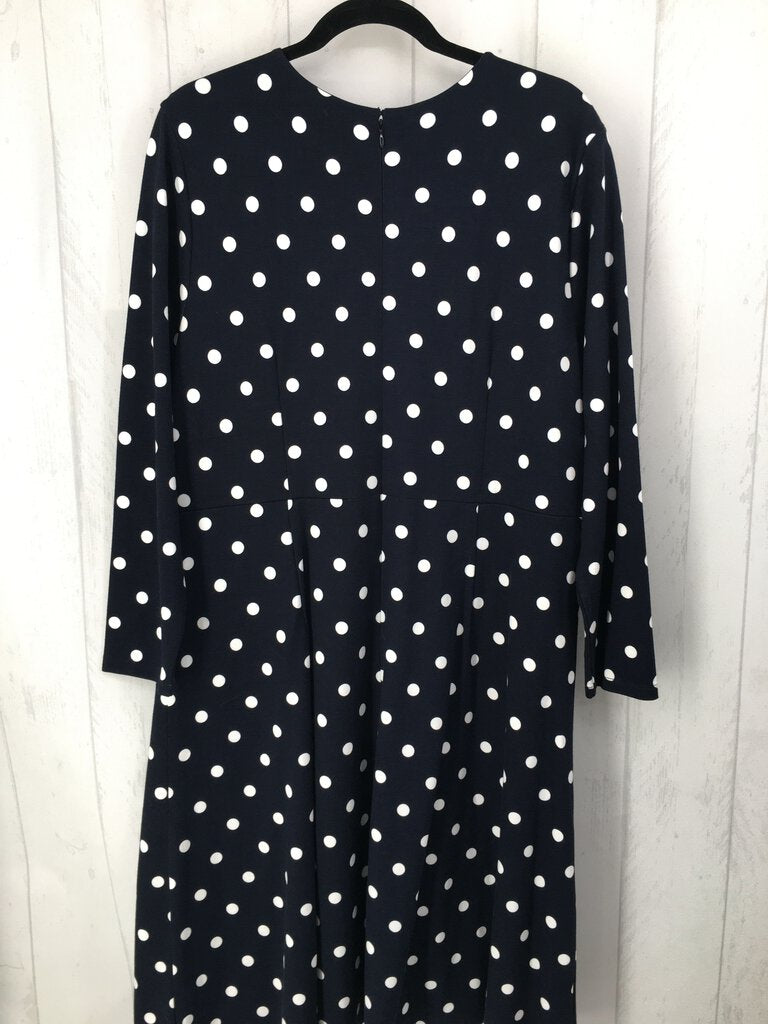 R79 18 Polka dot l/s dress