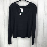 L Square neck sweater