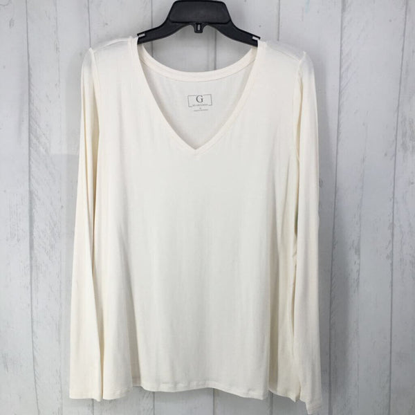 XL v-neck l/s top