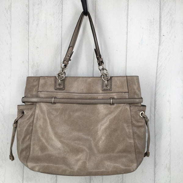 zip top tote w/ slip pockets