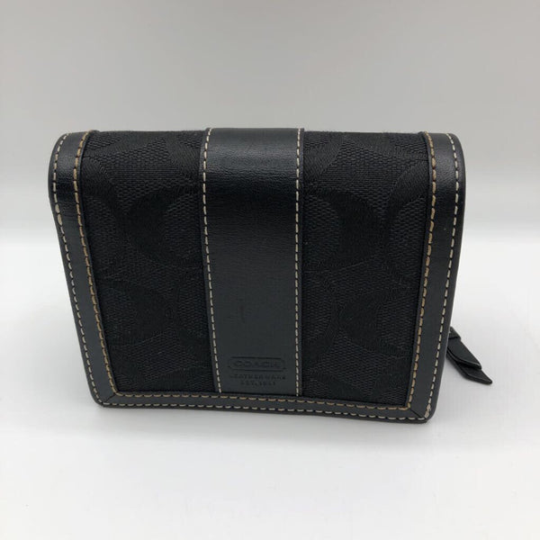 signature zip around bi-fold wallet