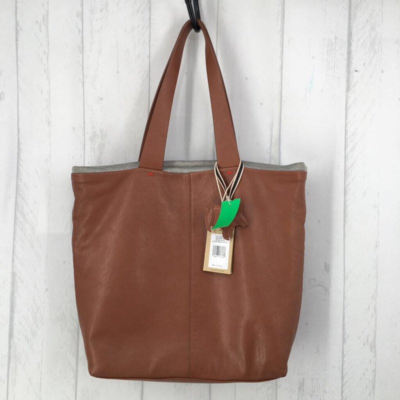 Leather tote