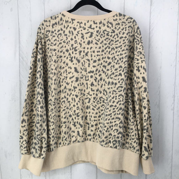 2X Animal print crewneck sweatshirt