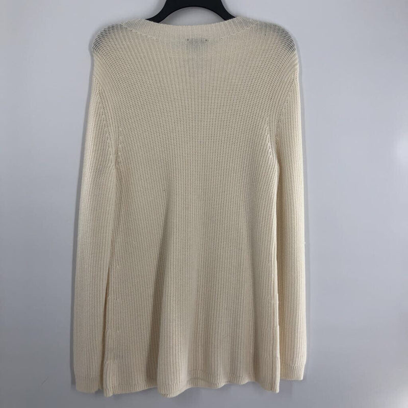 L Tunic sweater