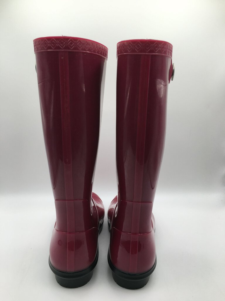 8 tall rain boots