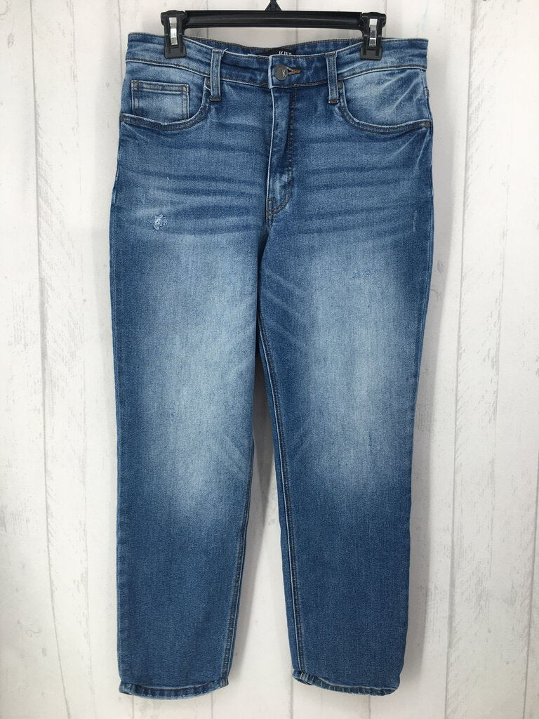 10 Straight leg jeans