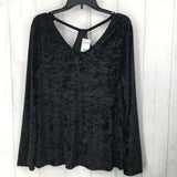 XL Velvet v-neck l/s top