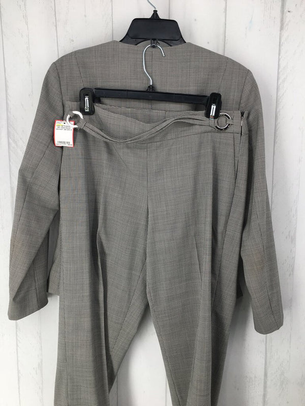 8 2Pc plaid blazer pantsuit