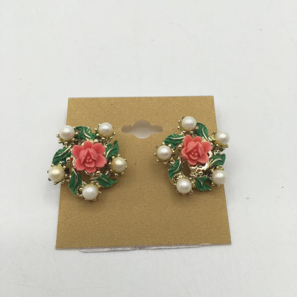 Pearl rose clip on earrings