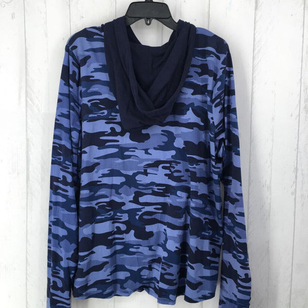 XL Camo hooded l/s top